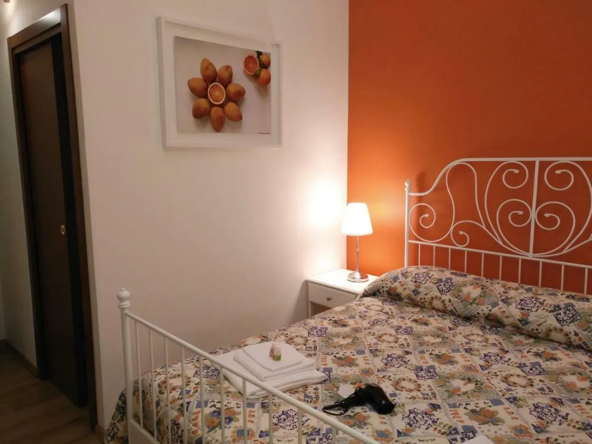 فندق مبيت وإفطار كاتانيا Tosca B&B